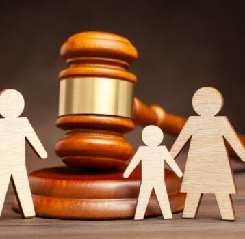 Kto przejmuje opiekę nad dzieckiem po rozwodzie?