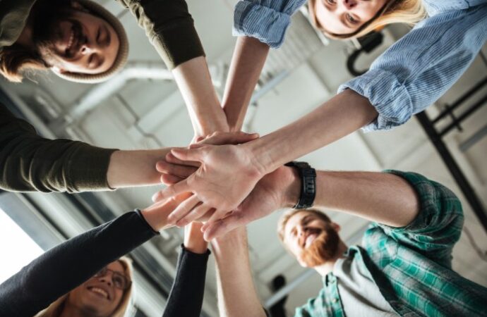 Jak pobudzić współpracę zespołową, aby zwiększyć zaangażowanie w firmie?
